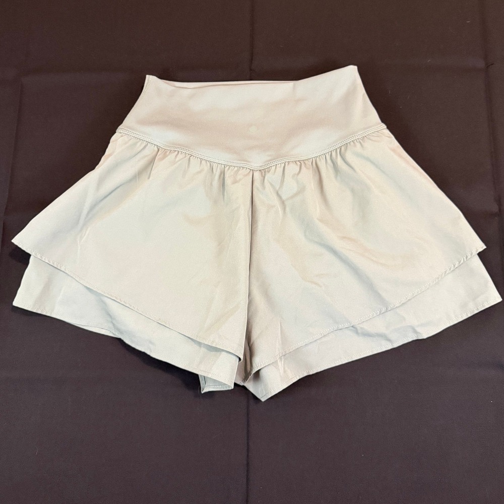 Yogalicious Lightstreme Flirty 2 in 1 Short Skort Sage Green Small